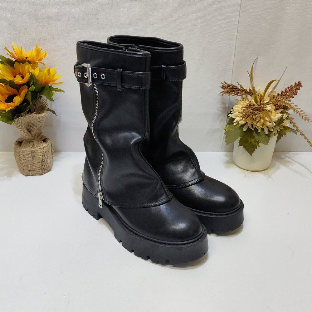 No Boundaries Foldover Moto Biker Lug Style Boot WMNS 10M Pull-on Inside Zipper